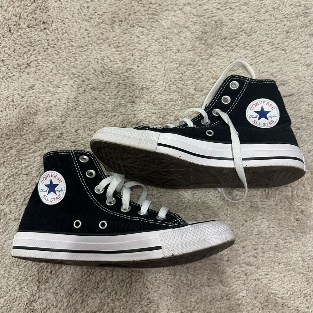 Converse size 6